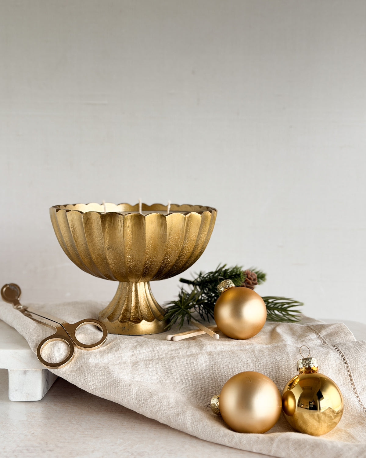 The Gold Compote | 14 oz Triple-Wick Holiday Candle