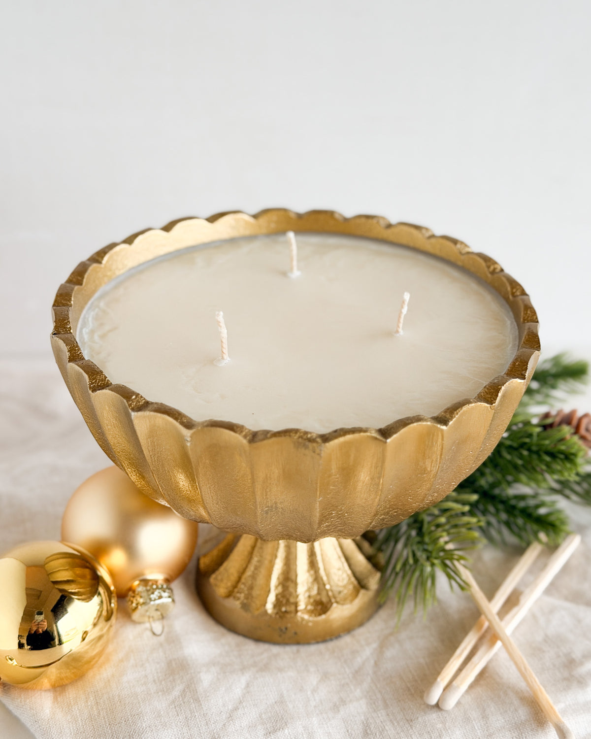 The Gold Compote | 14 oz Triple-Wick Holiday Candle