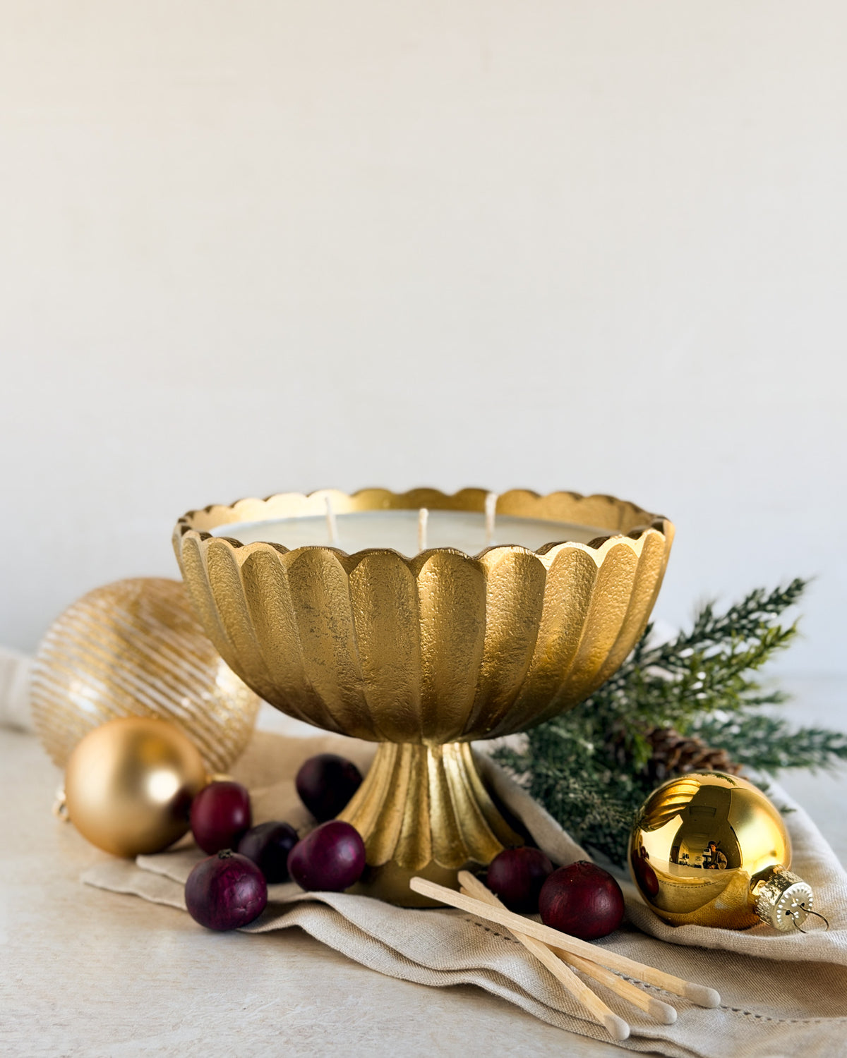 The Gold Compote | 14 oz Triple-Wick Holiday Candle